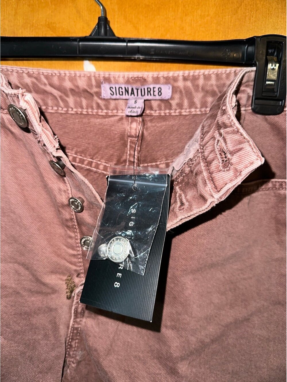 NEW Signature 8 shorts size small - Picture 2 of 3